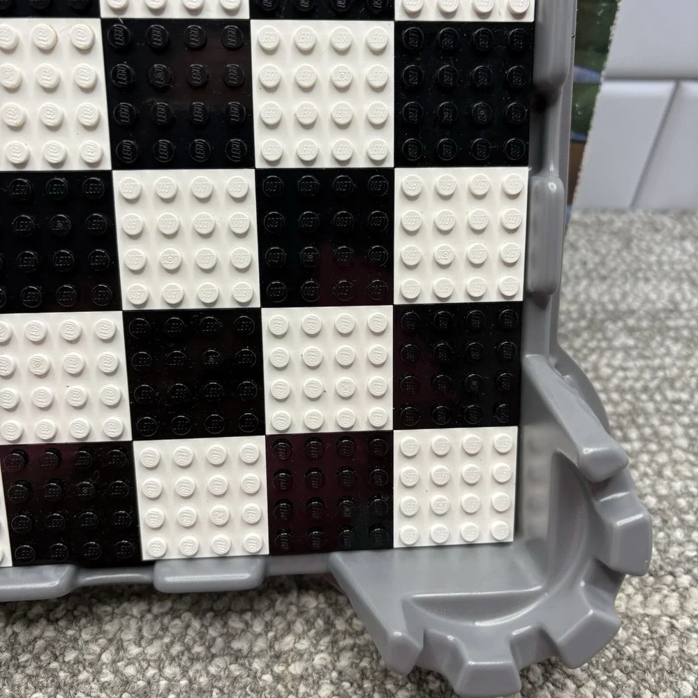 LEGO Kingdoms Chess Board And Castle Frame Retired In Orig Box